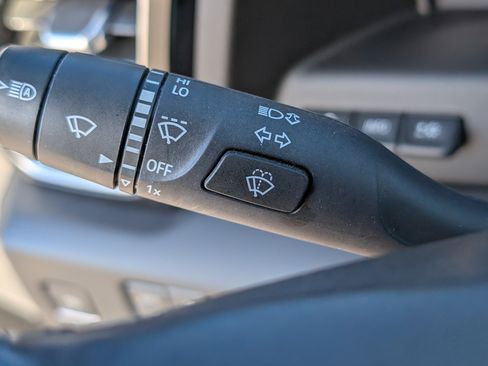 Used 2024 GMC Sierra 3500 Denali Ultimate image 27