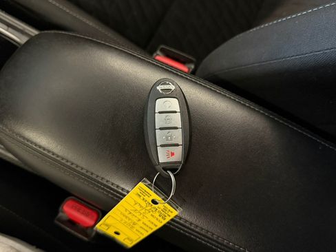 Used 2022 Nissan Kicks SV FWD image 30