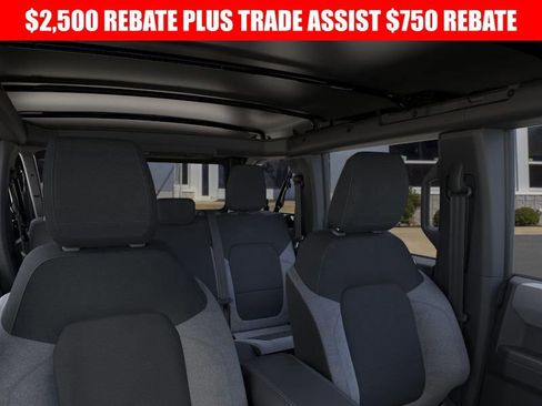 New 2025 Ford Bronco 4-Door image 12