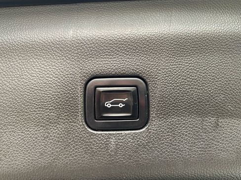 Certified 2021 Buick Enclave Essence w/ Sport Touring Edition AWD/4WD image 16