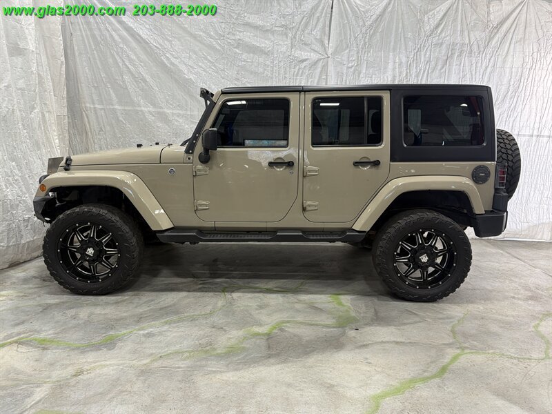 Used 2017 Jeep Wrangler Unlimited Sahara AWD/4WD image 13