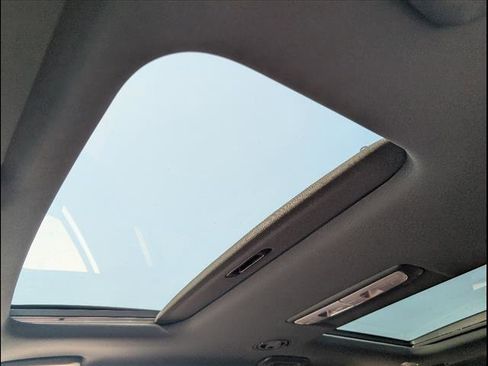 New 2025 Kia Telluride SX w/ SX Captain's Chair Package image 12