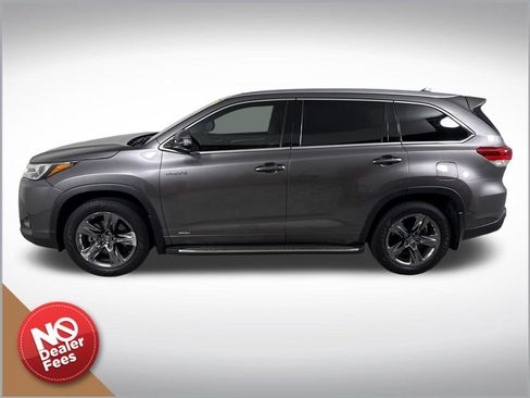 Used 2019 Toyota Highlander Limited Platinum AWD/4WD image 7