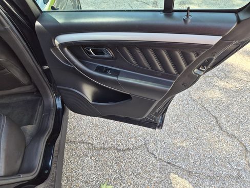 Used 2014 Ford Taurus SEL w/ Equipment Group 201A FWD image 15