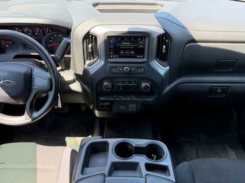 Used 2019 Chevrolet Silverado 1500 Custom Trail Boss w/ Custom Convenience Package image 8