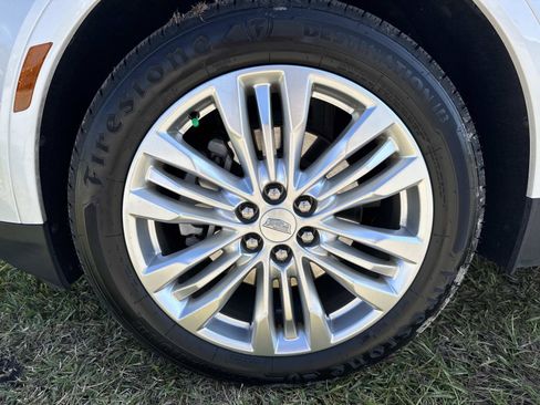 Used 2018 Cadillac XT5 Premium Luxury image 10