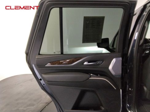 Used 2023 Cadillac Escalade Sport Platinum w/ LPO, ONYX Package image 35