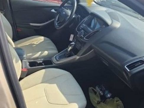 Used 2018 Ford Focus Titanium FWD image 12