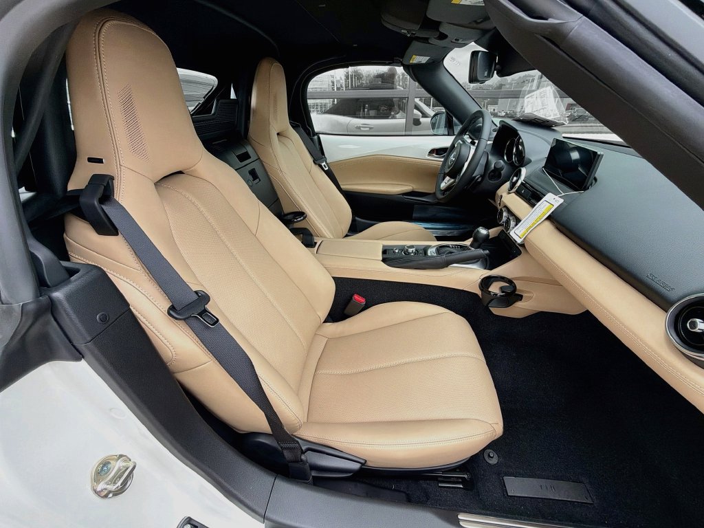 New 2026 MAZDA MX-5 Miata Grand Touring w/ Weather Package RWD image 30