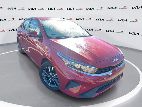 Certified 2024 Kia Forte LXS w/ LXS Technology Package image 1