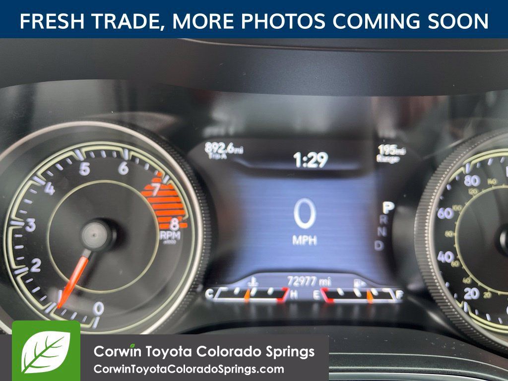 Used 2019 Jeep Cherokee Trailhawk w/ Comfort/Convenience Group AWD/4WD image 12