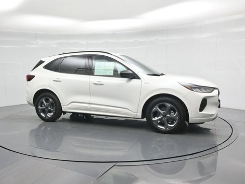 Certified 2024 Ford Escape ST-Line w/ Equipment Group 301A image 26