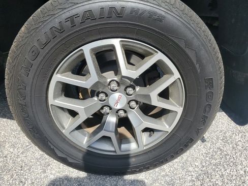 Used 2019 GMC Canyon All Terrain w/ Trailering Package image 10