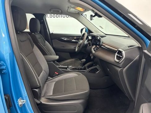 Used 2025 Chevrolet TrailBlazer LT AWD/4WD image 28