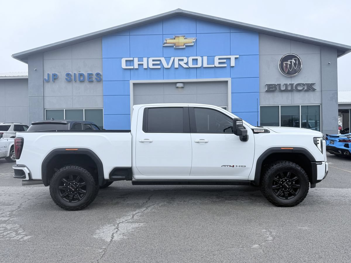 Used 2024 GMC Sierra 2500 AT4 w/ Max Trailering Package AWD/4WD image 8