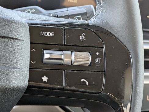 New 2026 Kia Sorento S FWD image 31