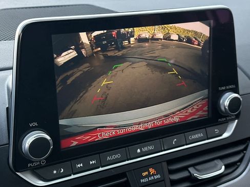 Used 2024 Nissan Altima 2.5 SR image 22