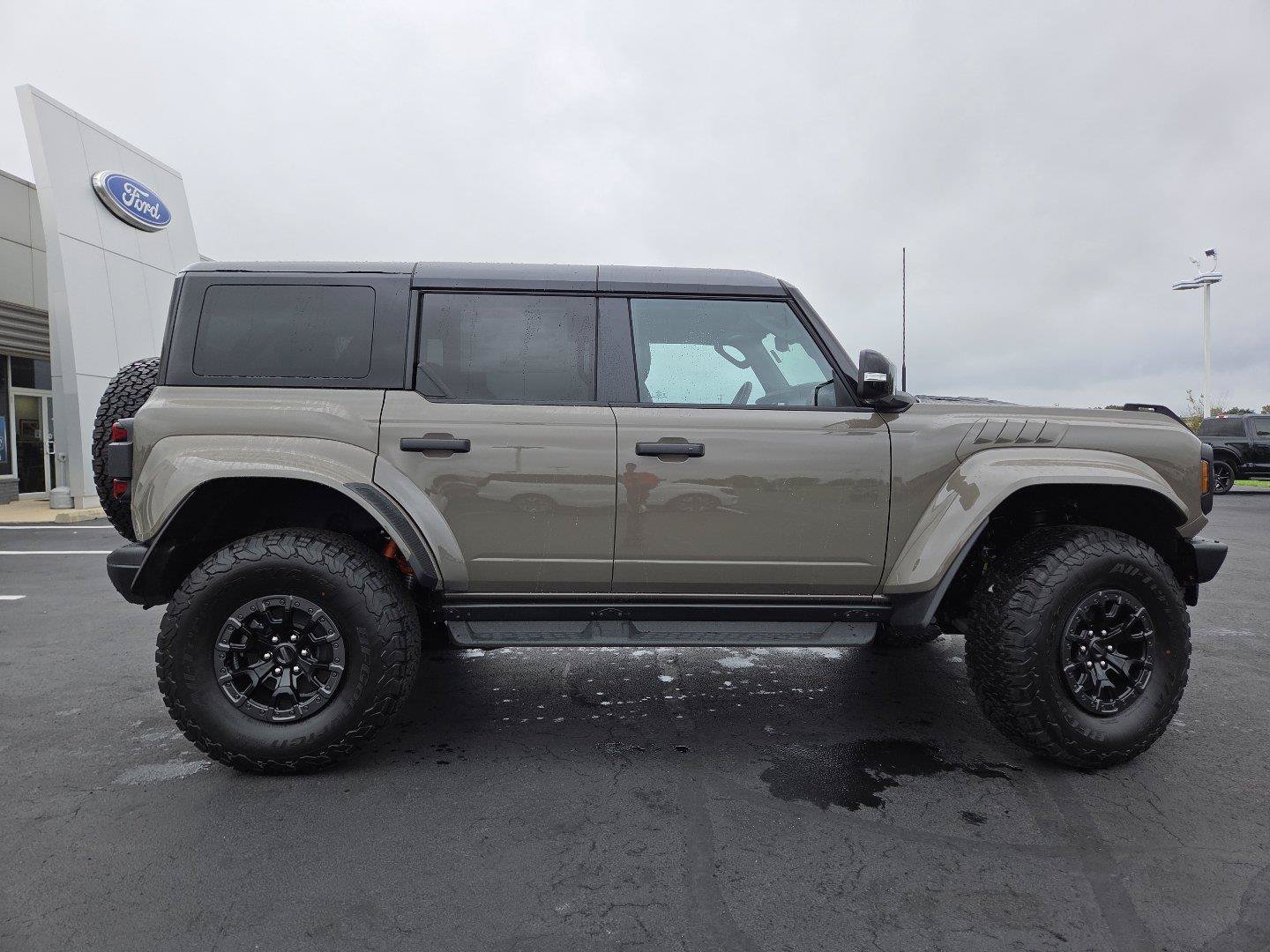 New 2026 Ford Bronco Raptor AWD/4WD image 18