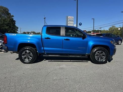 Used 2021 Chevrolet Colorado Z71 w/ Safety Package image 4