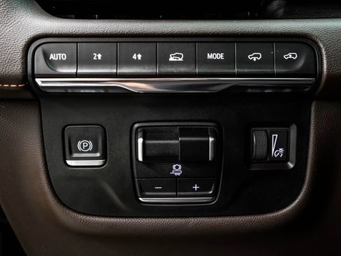 Used 2021 Cadillac Escalade Premium Luxury w/ Driver Assist Tech Package image 47