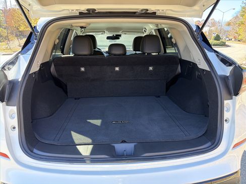 Used 2024 Nissan Murano SV w/ SV Midnight Edition Package image 18