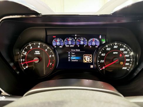 Used 2020 Chevrolet Camaro SS image 21