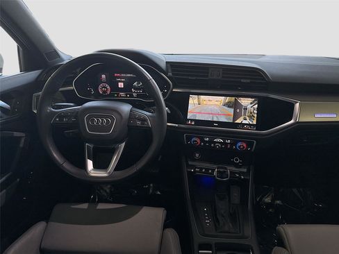 Certified 2024 Audi Q3 2.0T Premium Plus AWD/4WD image 24