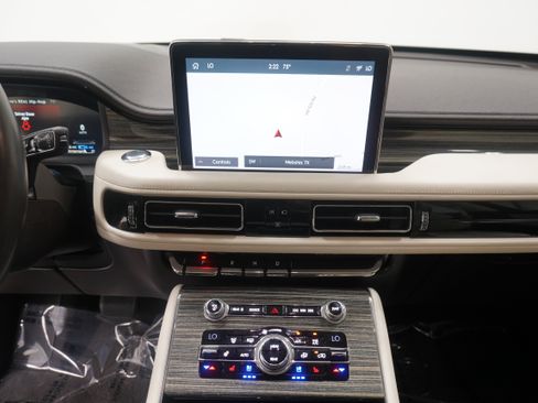 Used 2020 Lincoln Aviator Black Label Grand Touring w/ Class IV Trailer Tow Package AWD/4WD image 23