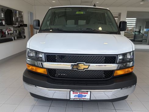 New 2025 Chevrolet Express 3500 Extended w/ Driver Convenience Package image 7