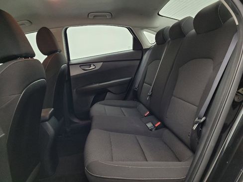 Used 2020 Kia Forte LXS image 18