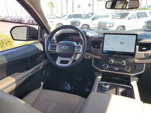 Used 2024 Ford Expedition Max Limited image 12