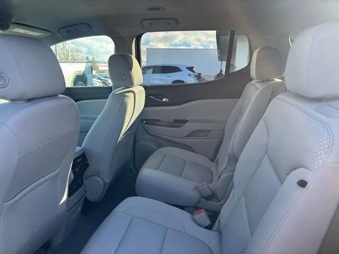 Used 2021 GMC Acadia SLE w/ Driver Convenience Package image 9