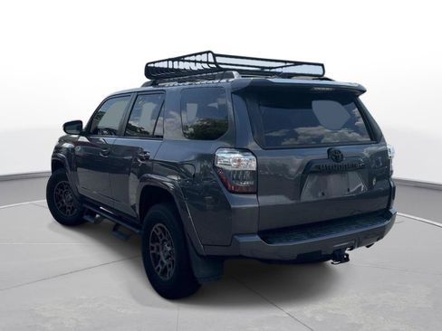 Used 2020 Toyota 4Runner Venture w/ Moonroof Package AWD/4WD image 8