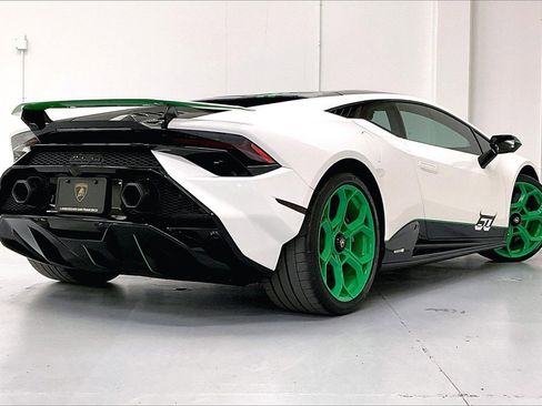 Used 2023 Lamborghini Huracan Tecnica image 4