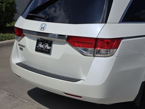 Used 2017 Honda Odyssey EX-L image 17