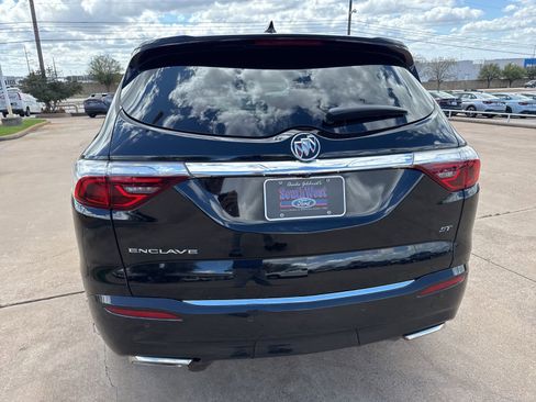 Used 2022 Buick Enclave Essence w/ Experience Buick Package image 6