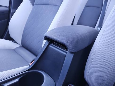 Used 2023 Toyota Corolla LE w/ LE Convenience Package FWD image 21