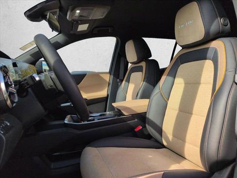 New 2026 Chevrolet Equinox ACTIV AWD/4WD image 4