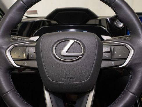 Used 2022 Lexus NX 350h AWD image 21