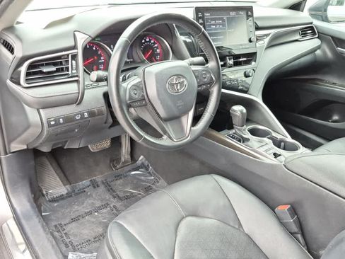 Used 2021 Toyota Camry XSE FWD image 11