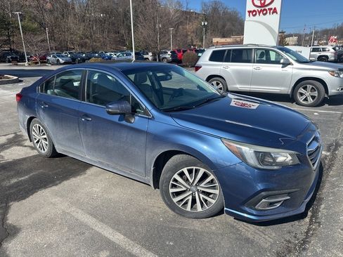 Used 2019 Subaru Legacy 2.5i Premium image 2