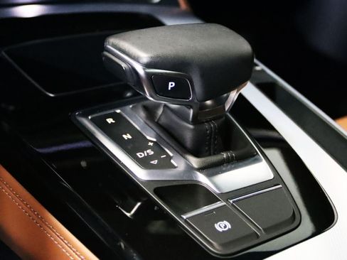 Used 2025 Audi Q5 Prestige AWD/4WD image 53