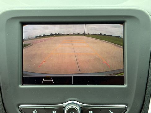 Used 2024 Chevrolet Equinox LS w/ LS Convenience Package FWD image 24