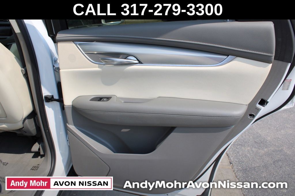 Used 2018 Cadillac XT5 Luxury w/ Driver Awareness Package AWD/4WD image 24