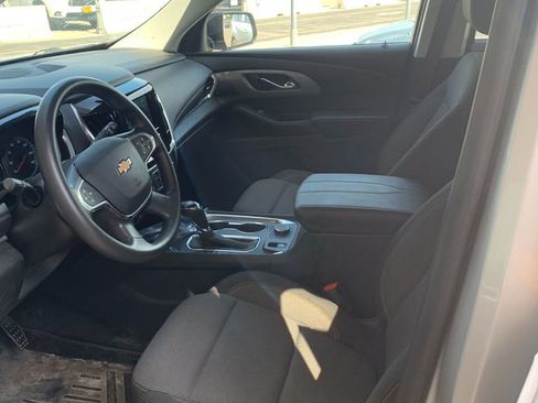 Used 2020 Chevrolet Traverse LS AWD/4WD image 2