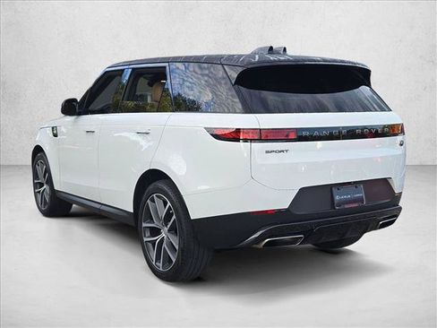 Used 2023 Land Rover Range Rover Sport SE AWD/4WD image 7