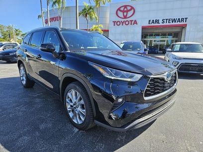 Used 2021 Toyota Highlander Limited