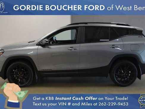 Used 2023 GMC Terrain SLE w/ Driver Convenience Package AWD/4WD image 2