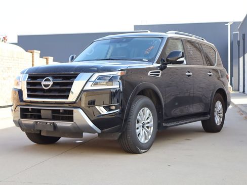 Used 2024 Nissan Armada SV RWD image 2