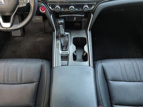 Used 2018 Honda Accord EX-L image 17